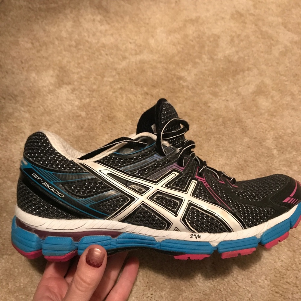 ASICS G5 2000 running shoe